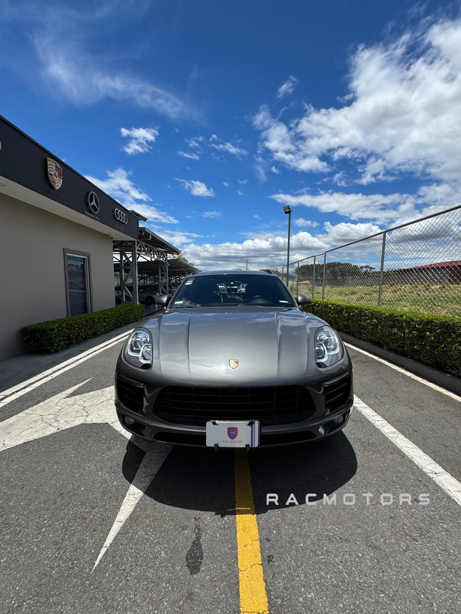 PORSCHE MACAN 2015