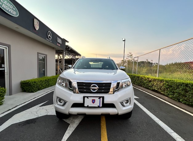 NISSAN FRONTIER XE 2017