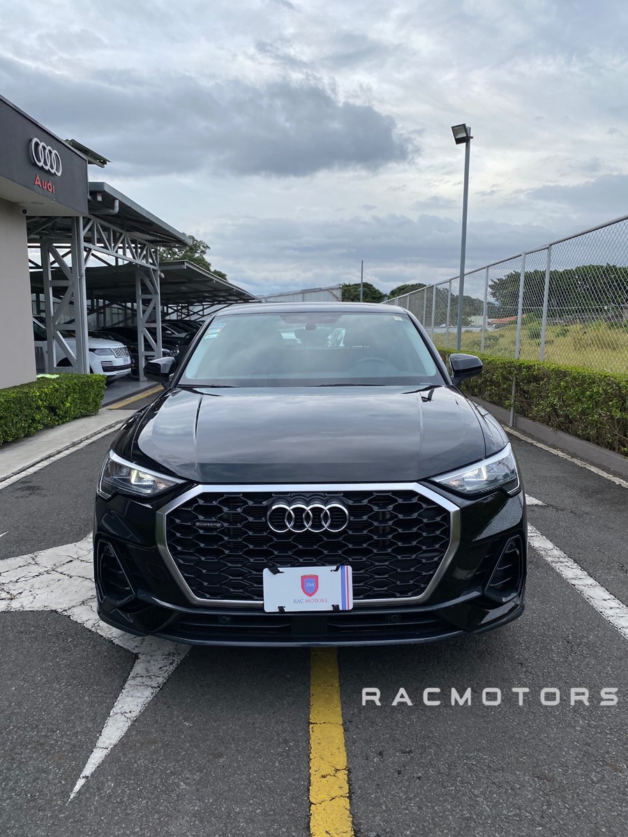 AUDI Q3 2023